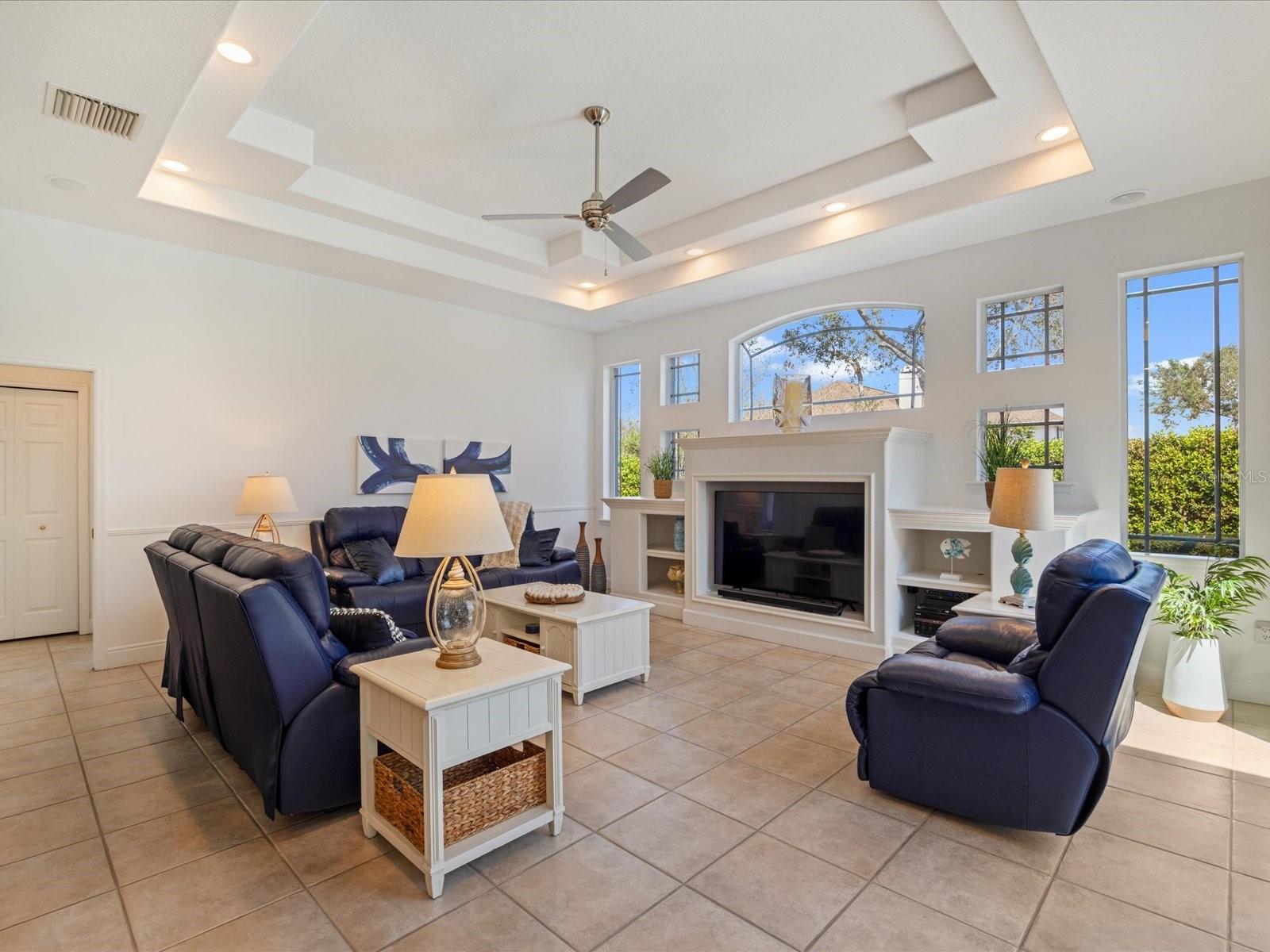223 HIGHLAND WOODS DR, SAFETY HARBOR, FL, 34695