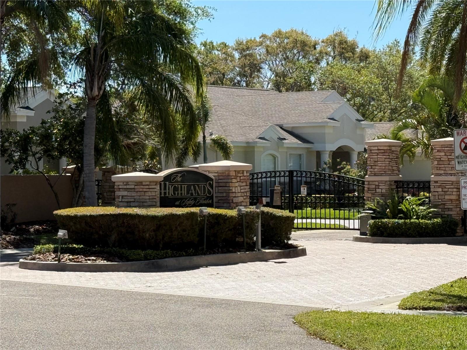 223 HIGHLAND WOODS DR, SAFETY HARBOR, FL, 34695