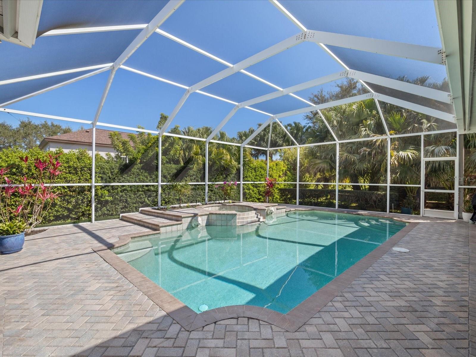 223 HIGHLAND WOODS DR, SAFETY HARBOR, FL, 34695