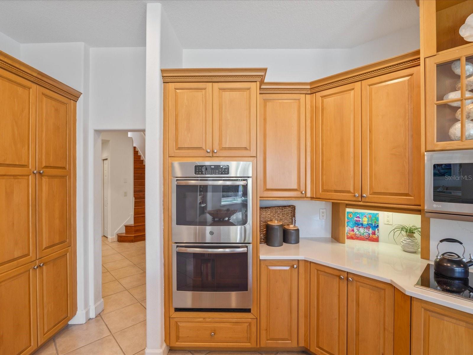 223 HIGHLAND WOODS DR, SAFETY HARBOR, FL, 34695