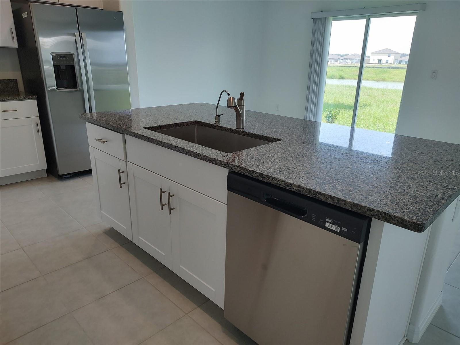 11137 RADIANT SHORE LOOP, SAN ANTONIO, FL, 33576