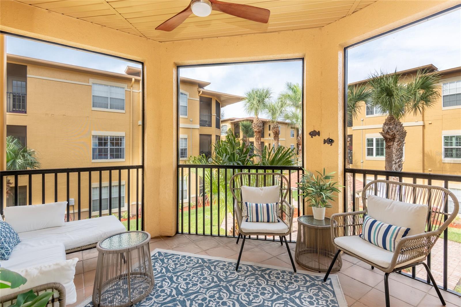 4323 BAYSIDE VILLAGE DR #229, TAMPA, FL, 33615