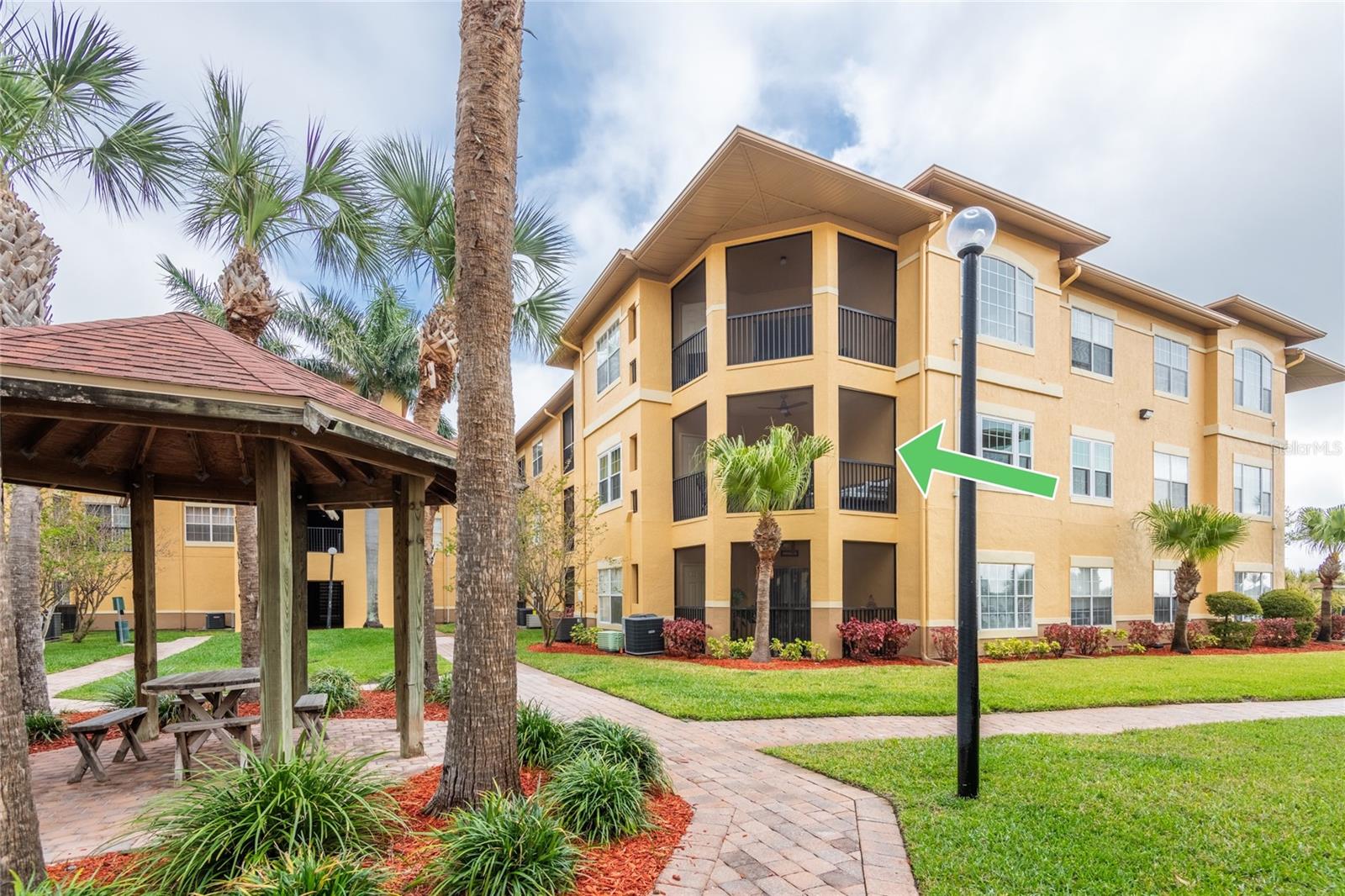 4323 BAYSIDE VILLAGE DR #229, TAMPA, FL, 33615