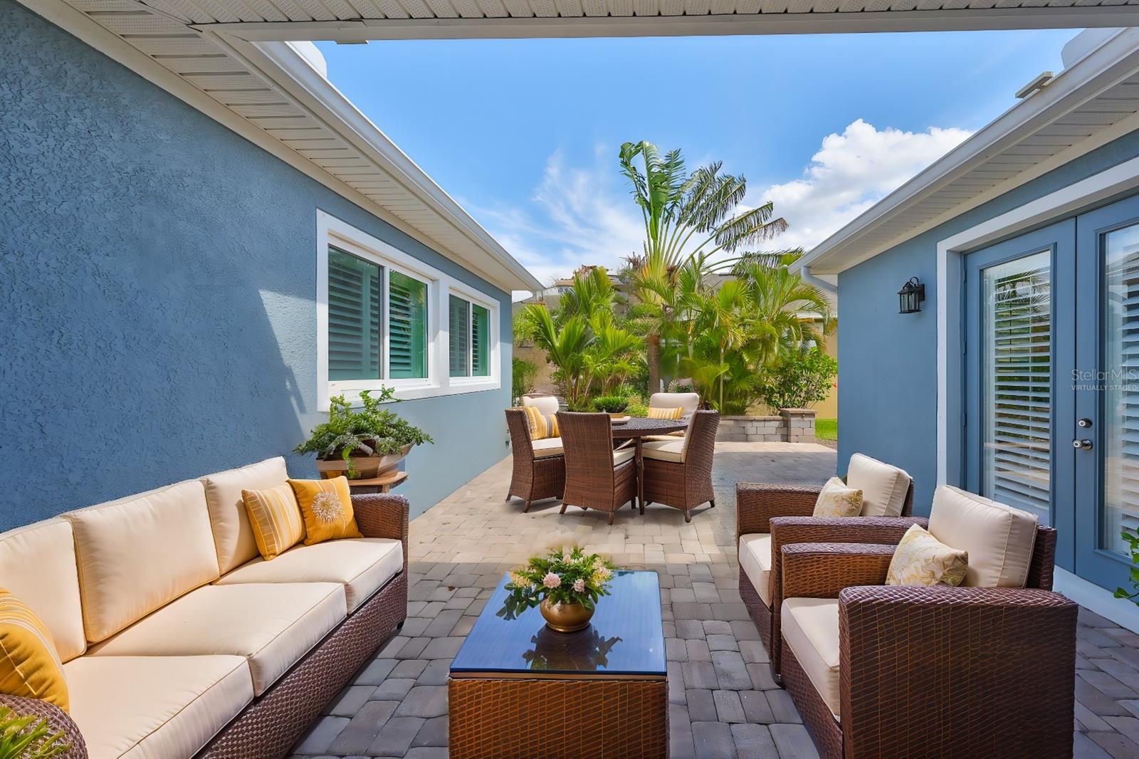 6907 CRESTPOINT DR, APOLLO BEACH, FL, 33572