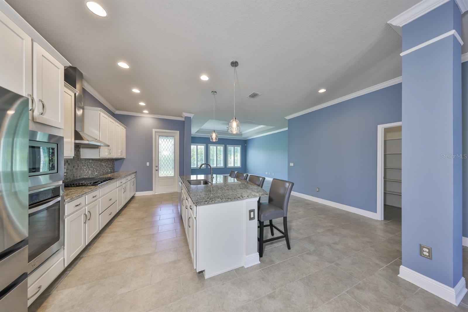 6907 CRESTPOINT DR, APOLLO BEACH, FL, 33572