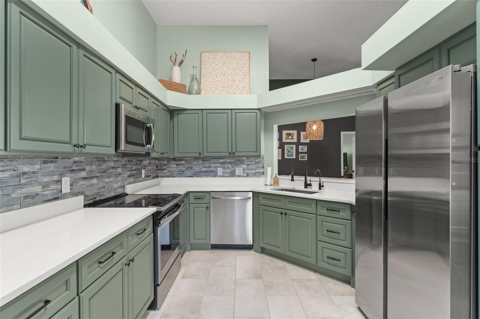 1240 SAINT TROPEZ CIR #GE, ORLANDO, FL, 32806