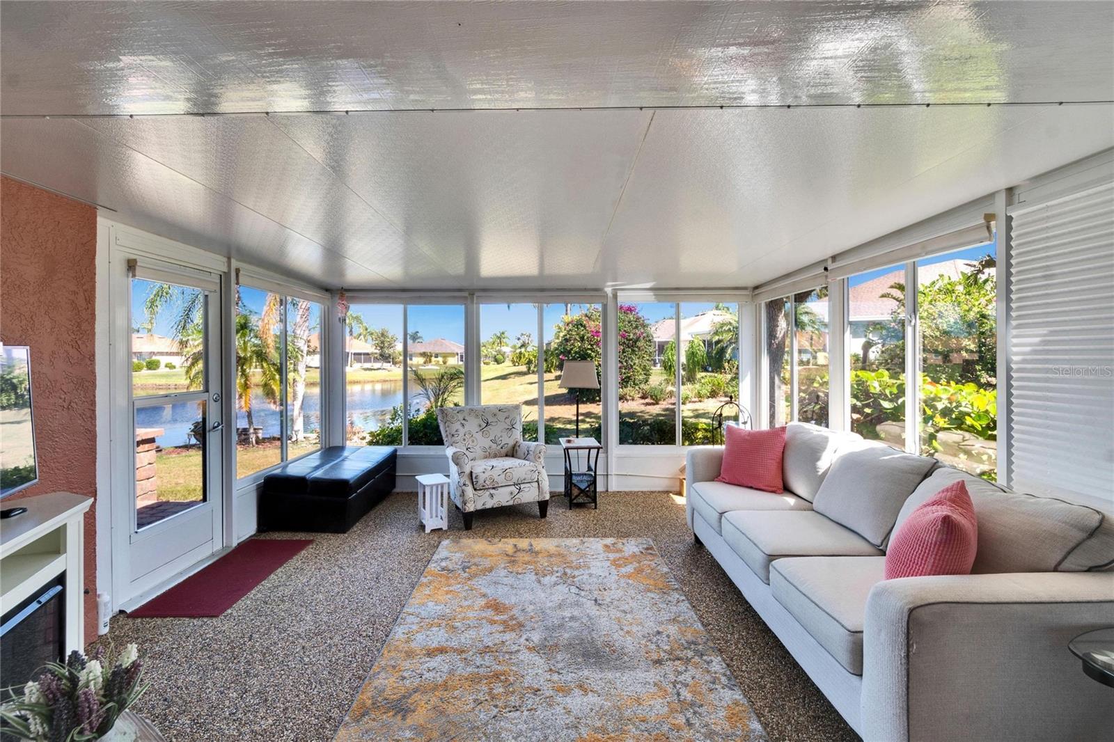 2336 W DEL WEBB BLVD, SUN CITY CENTER, FL, 33573