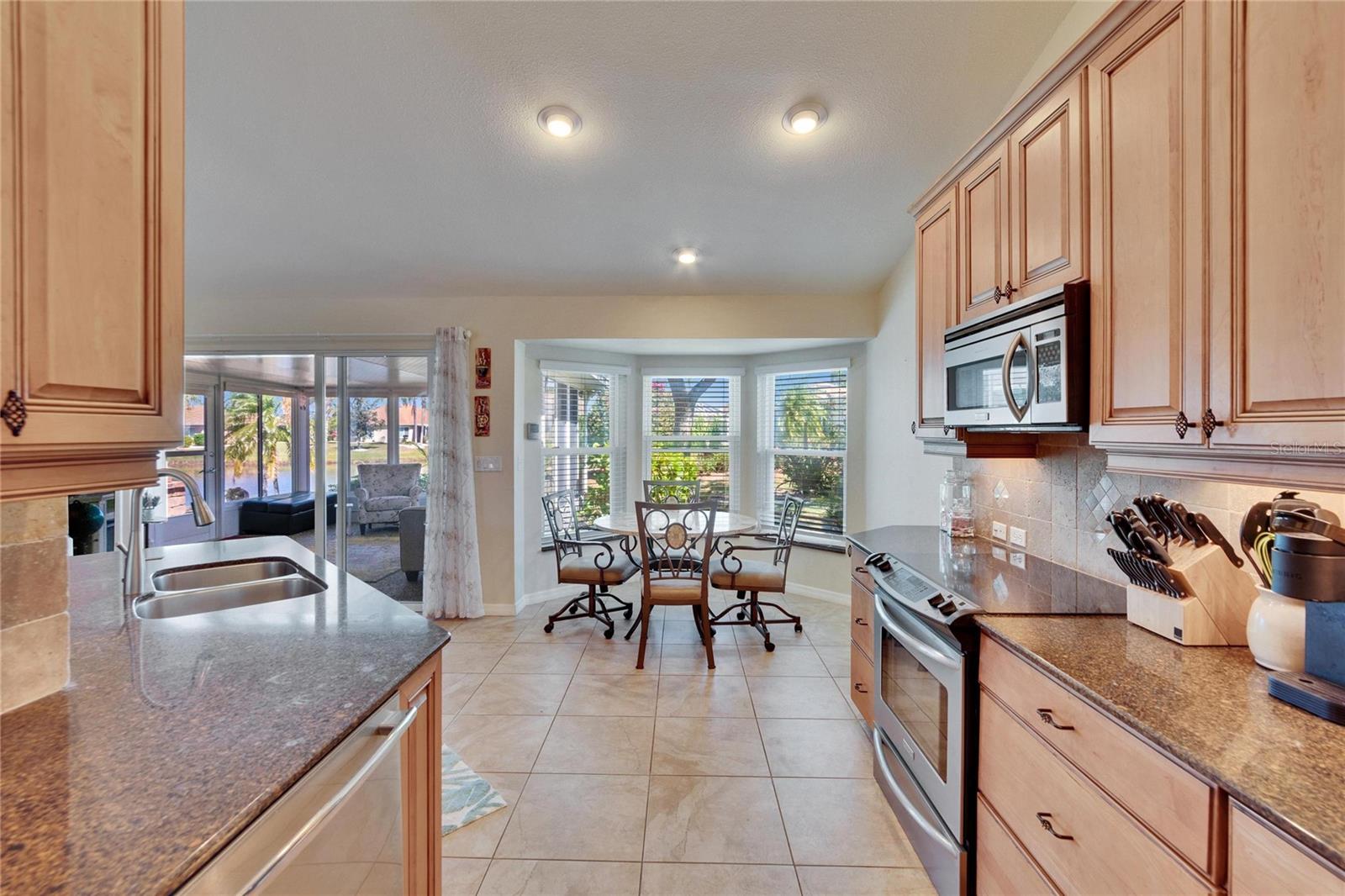 2336 W DEL WEBB BLVD, SUN CITY CENTER, FL, 33573