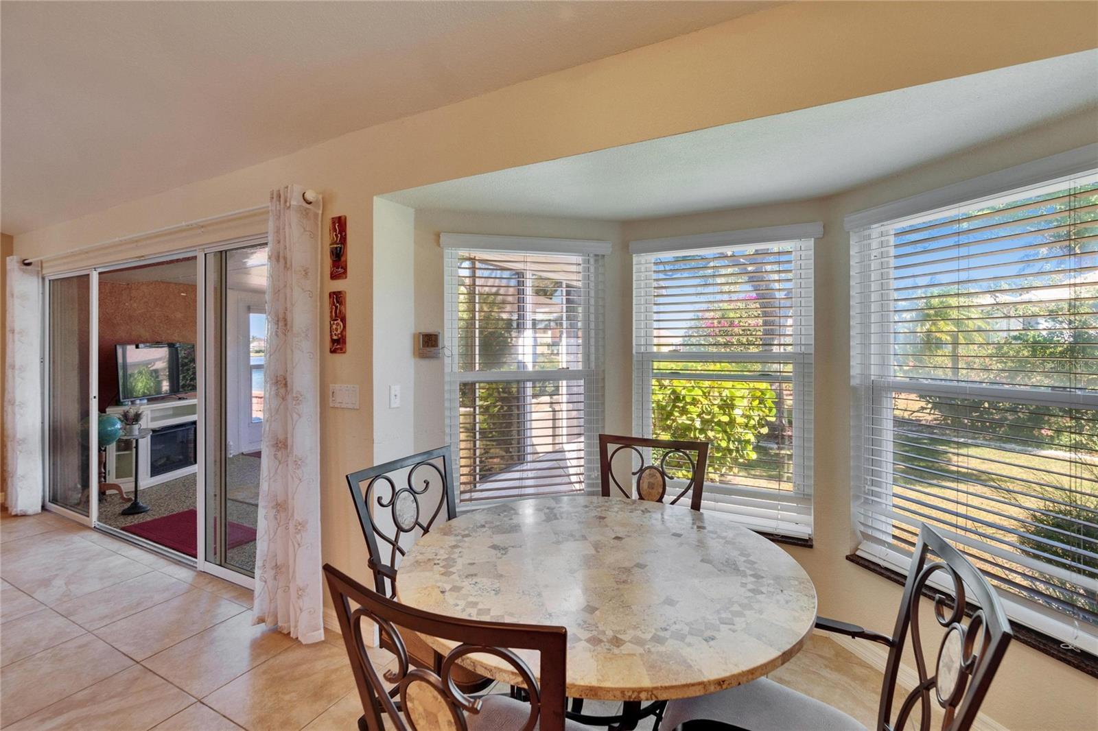 2336 W DEL WEBB BLVD, SUN CITY CENTER, FL, 33573