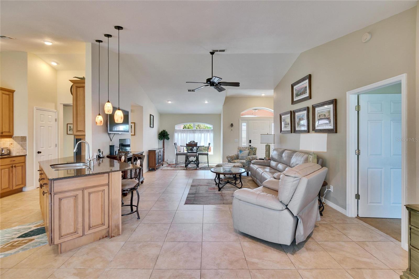 2336 W DEL WEBB BLVD, SUN CITY CENTER, FL, 33573