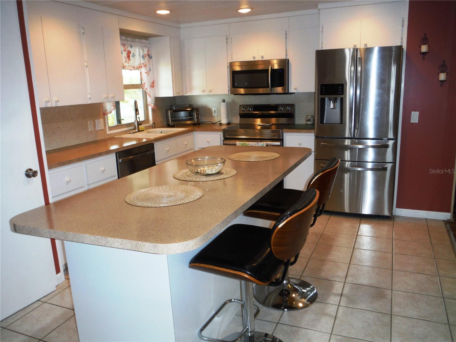 161 CLUBVIEW DR #123, SAFETY HARBOR, FL, 34695