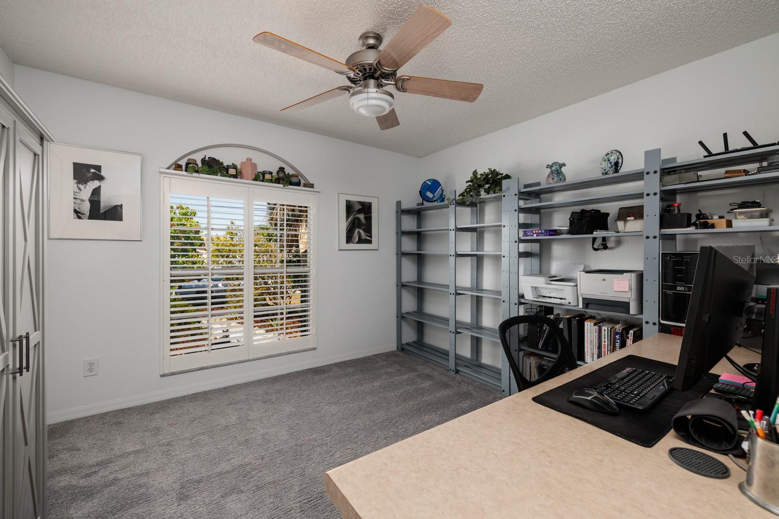 9409 SUN ISLE DR NE, ST PETERSBURG, FL, 33702