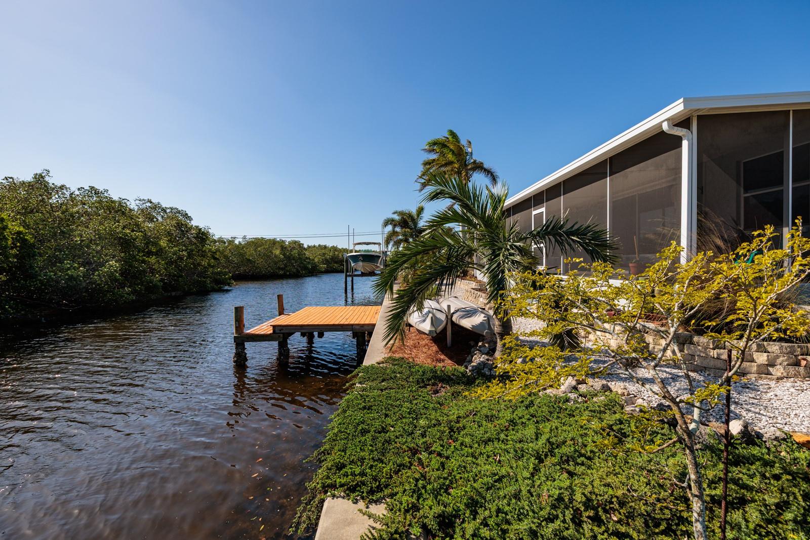 9409 SUN ISLE DR NE, ST PETERSBURG, FL, 33702