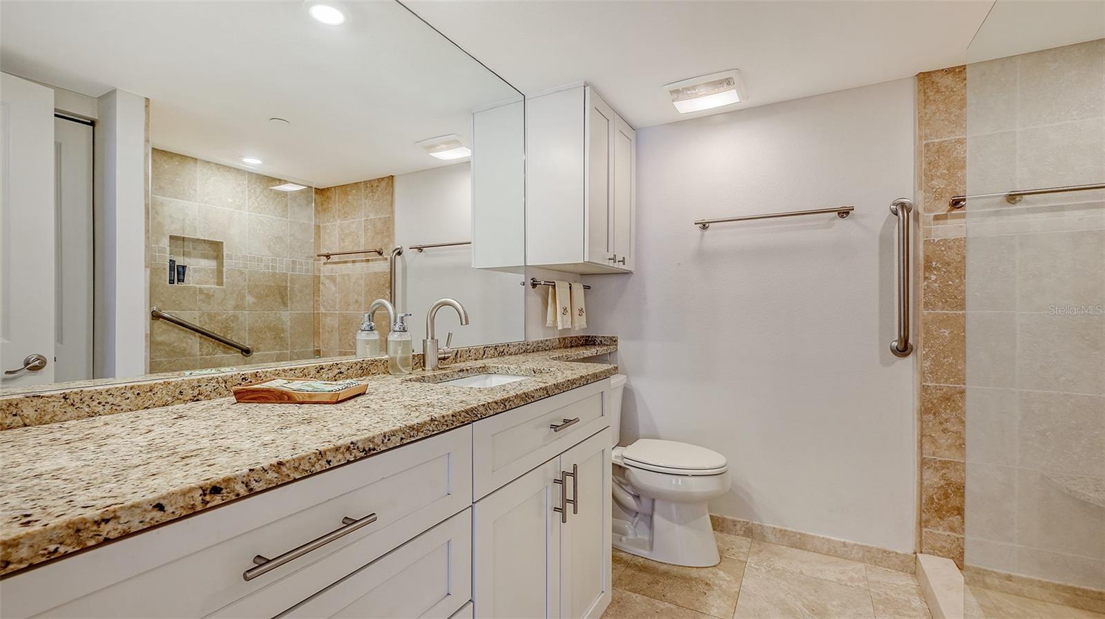 1104 BENJAMIN FRANKLIN DR #519, SARASOTA, FL, 34236