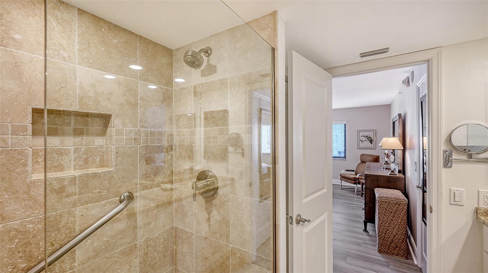 1104 BENJAMIN FRANKLIN DR #519, SARASOTA, FL, 34236