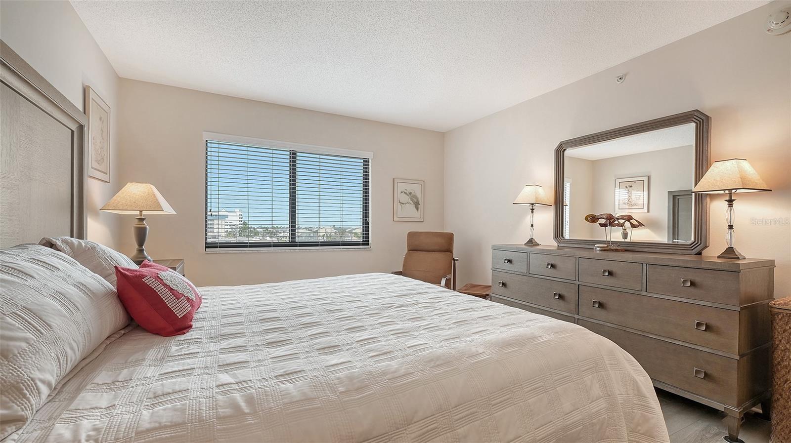 1104 BENJAMIN FRANKLIN DR #519, SARASOTA, FL, 34236