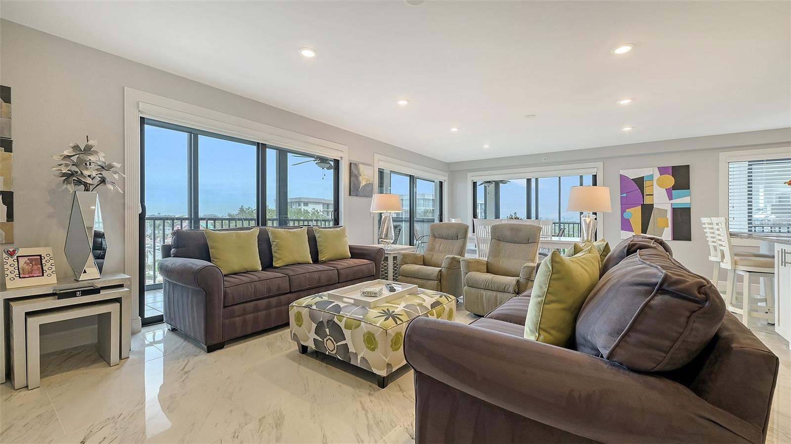 1104 BENJAMIN FRANKLIN DR #519, SARASOTA, FL, 34236