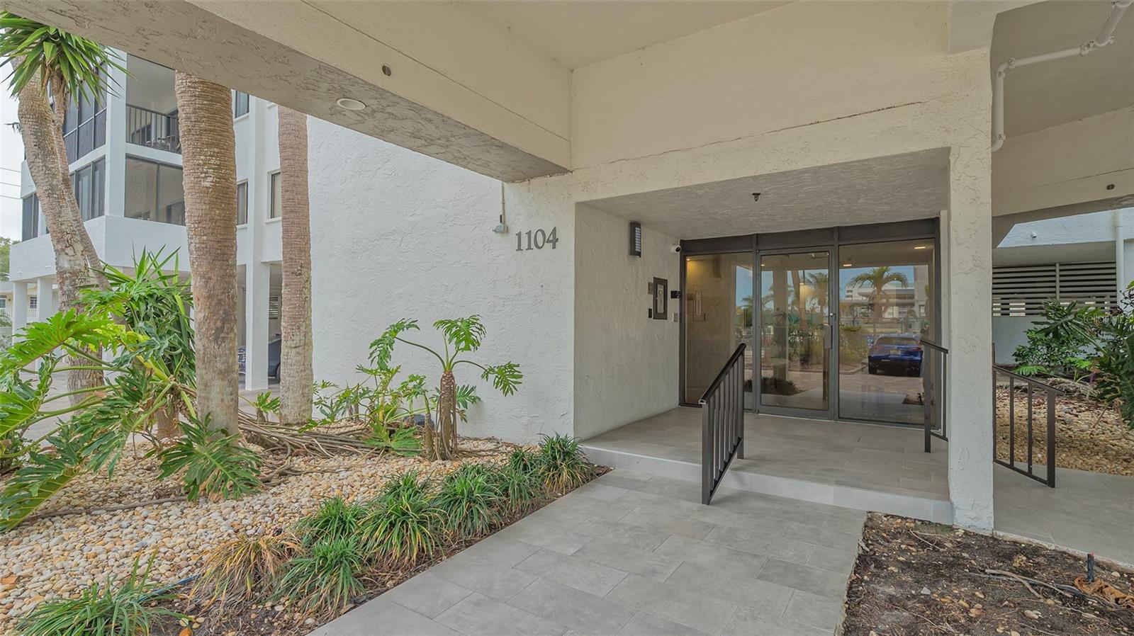 1104 BENJAMIN FRANKLIN DR #519, SARASOTA, FL, 34236