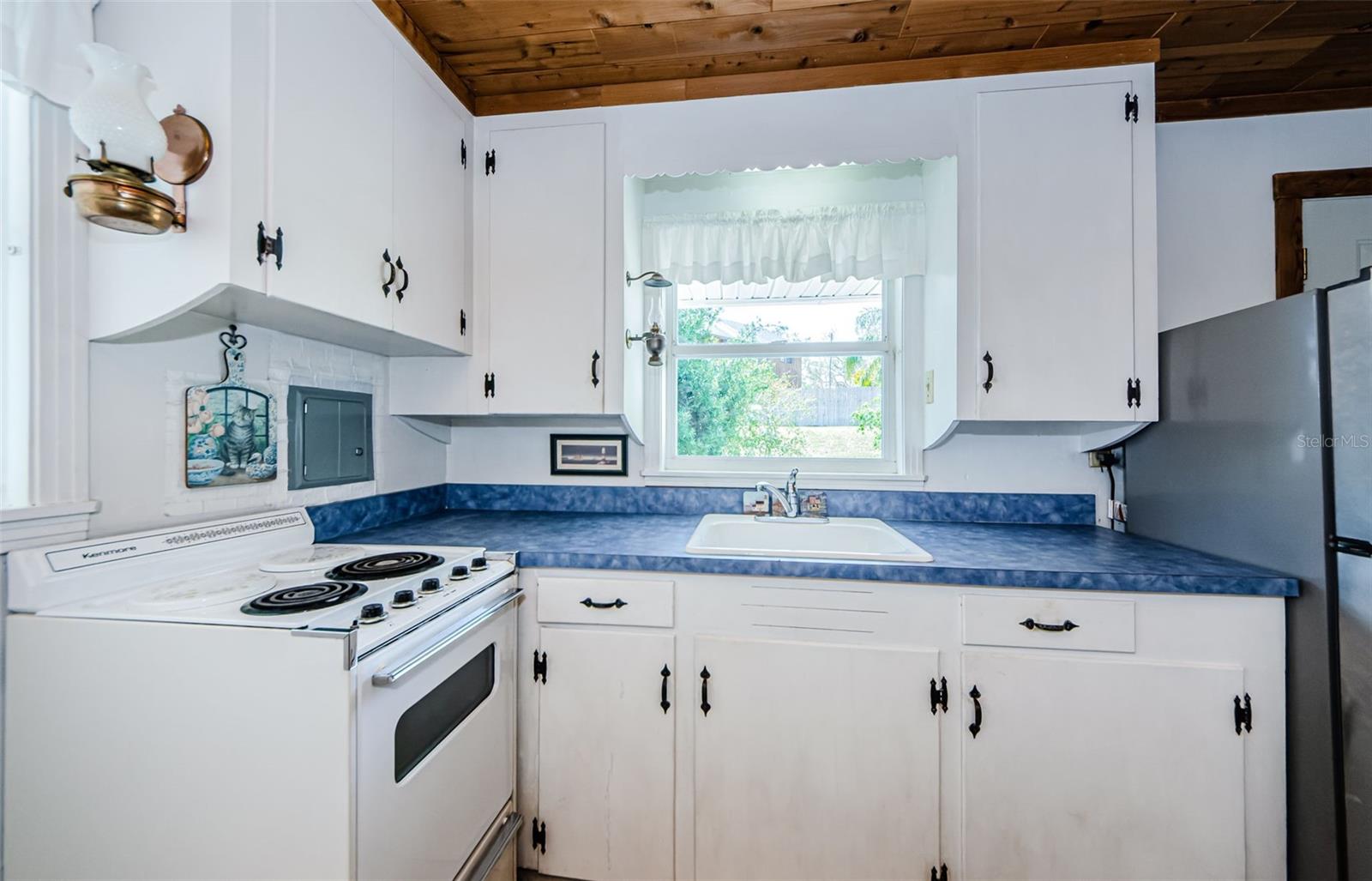 216 GRACE ST, CRYSTAL BEACH, FL, 34681