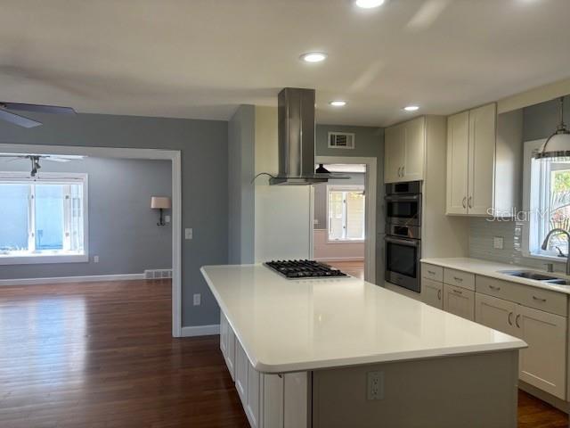 559 CHICAGO AVE, DUNEDIN, FL, 34698