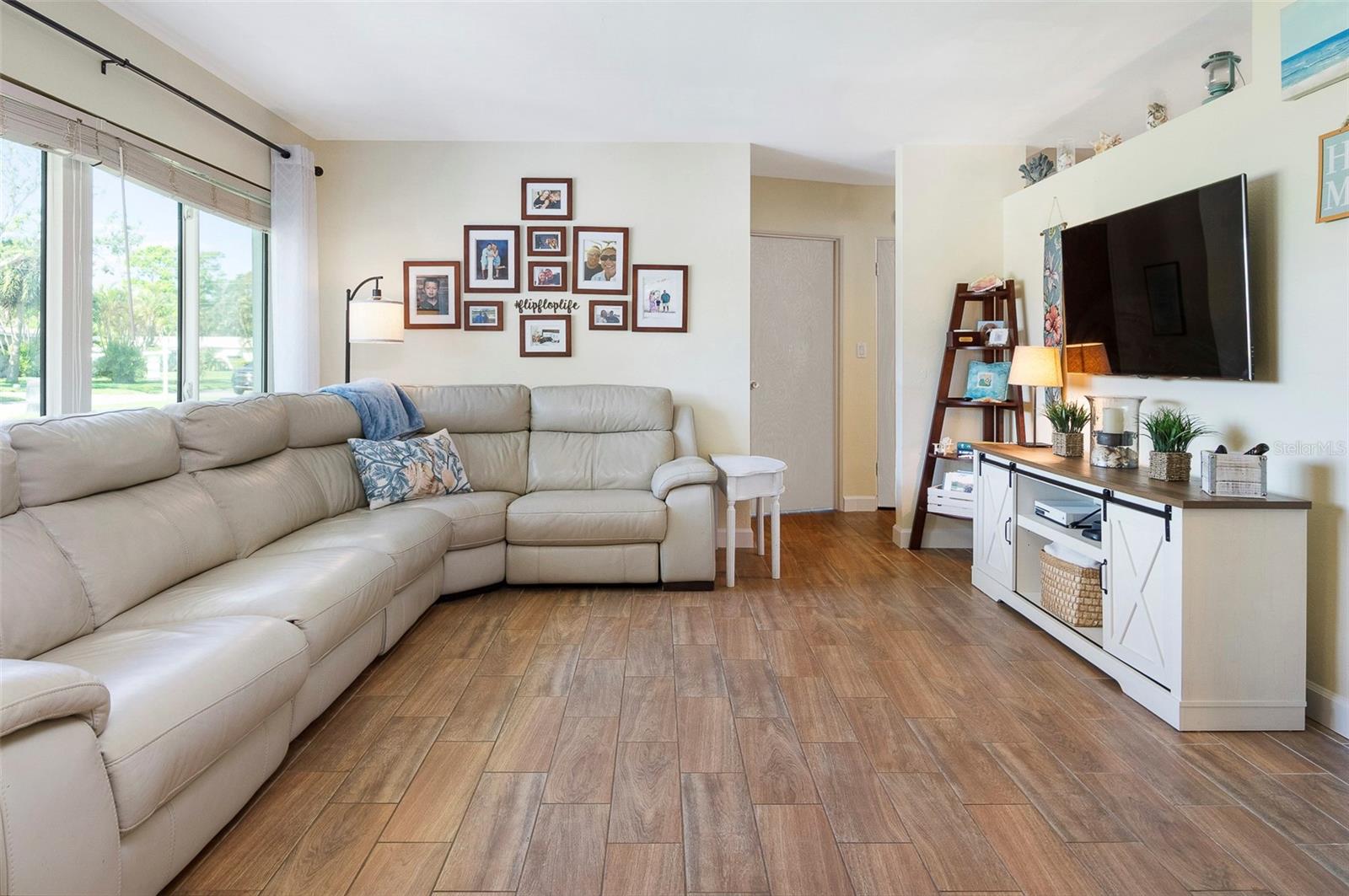 731 44TH AVE NE, ST PETERSBURG, FL, 33703