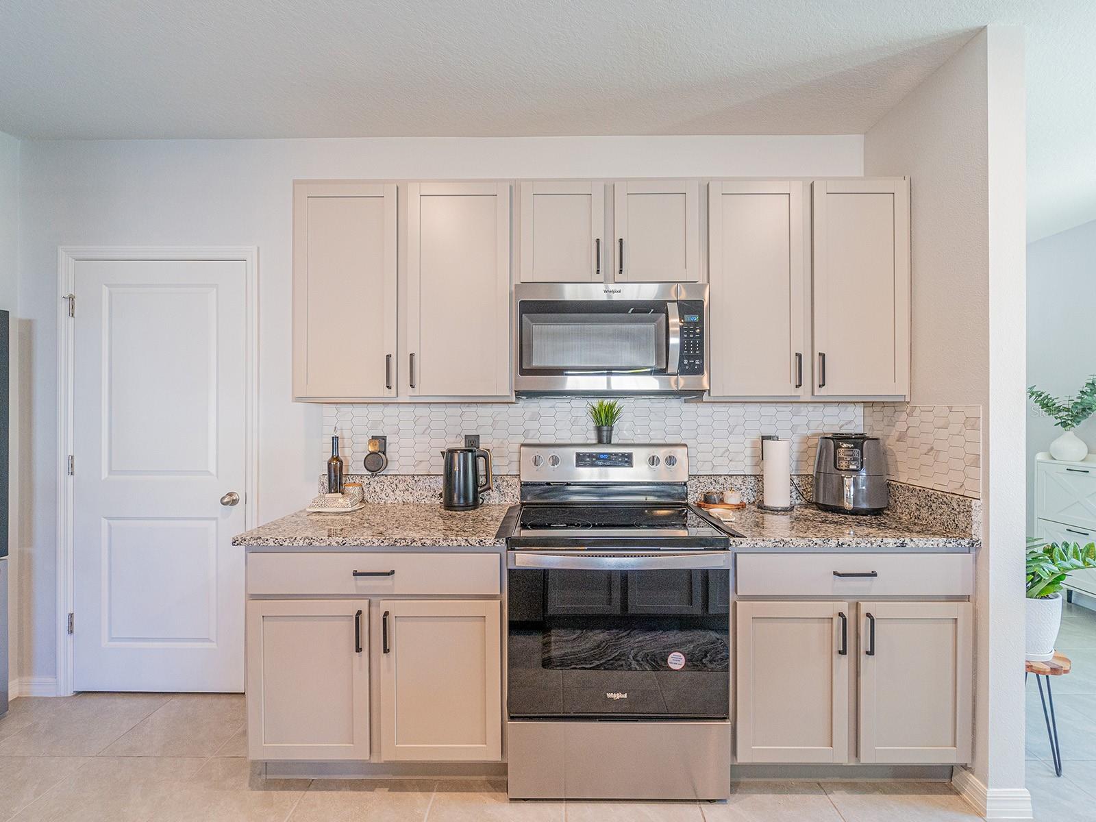 5571 BIRCH RIVER TRL, WESLEY CHAPEL, FL, 33545