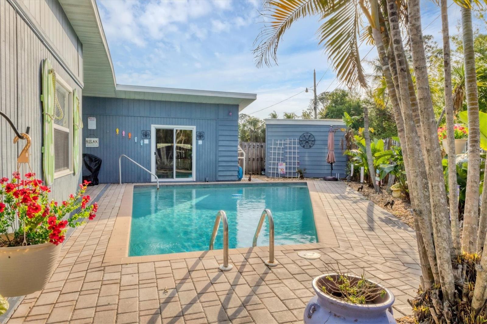 1320 MAGELLAN DR, SARASOTA, FL, 34243
