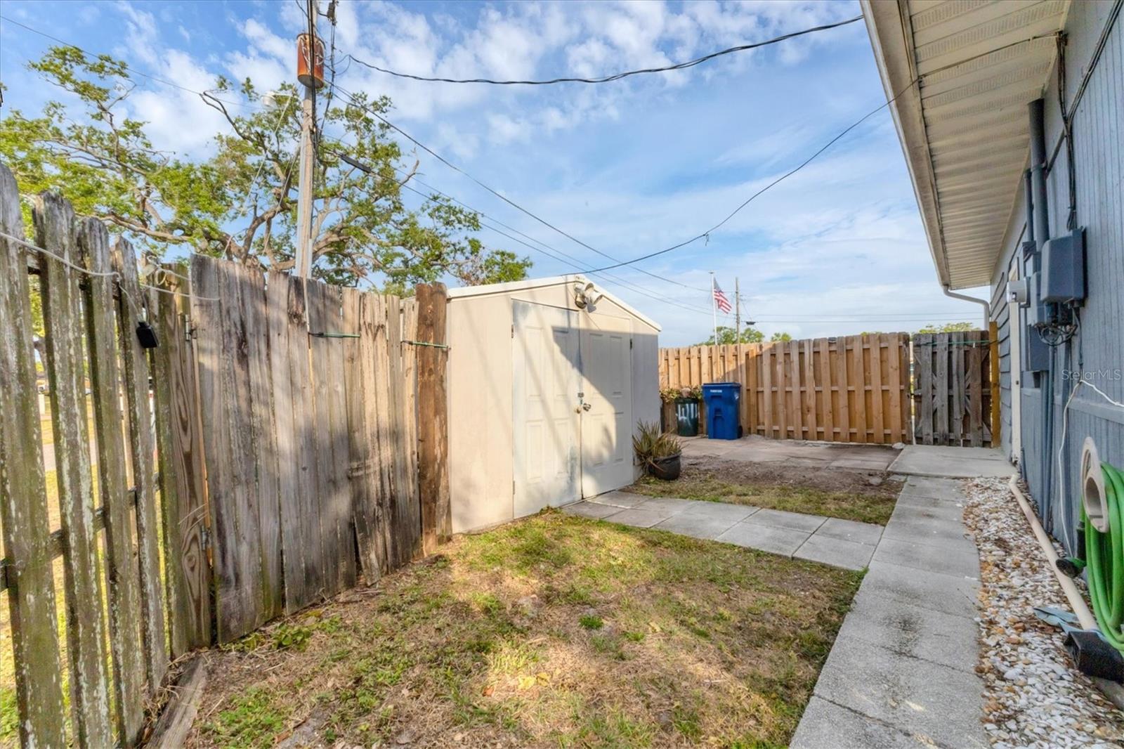 1320 MAGELLAN DR, SARASOTA, FL, 34243