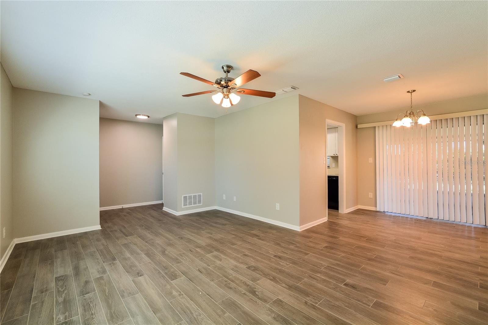 229 LOCHMOND DR, FERN PARK, FL, 32730