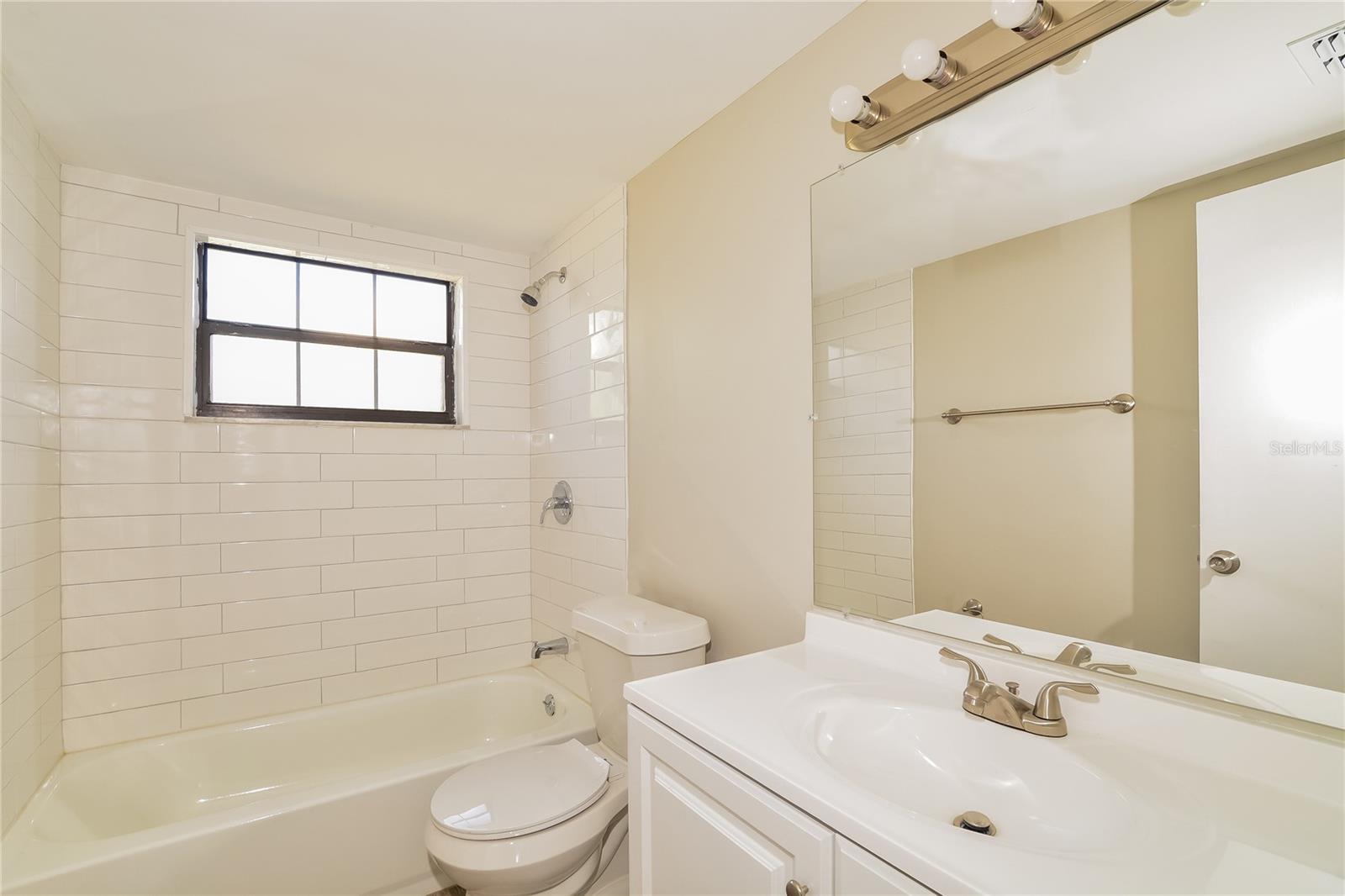 229 LOCHMOND DR, FERN PARK, FL, 32730