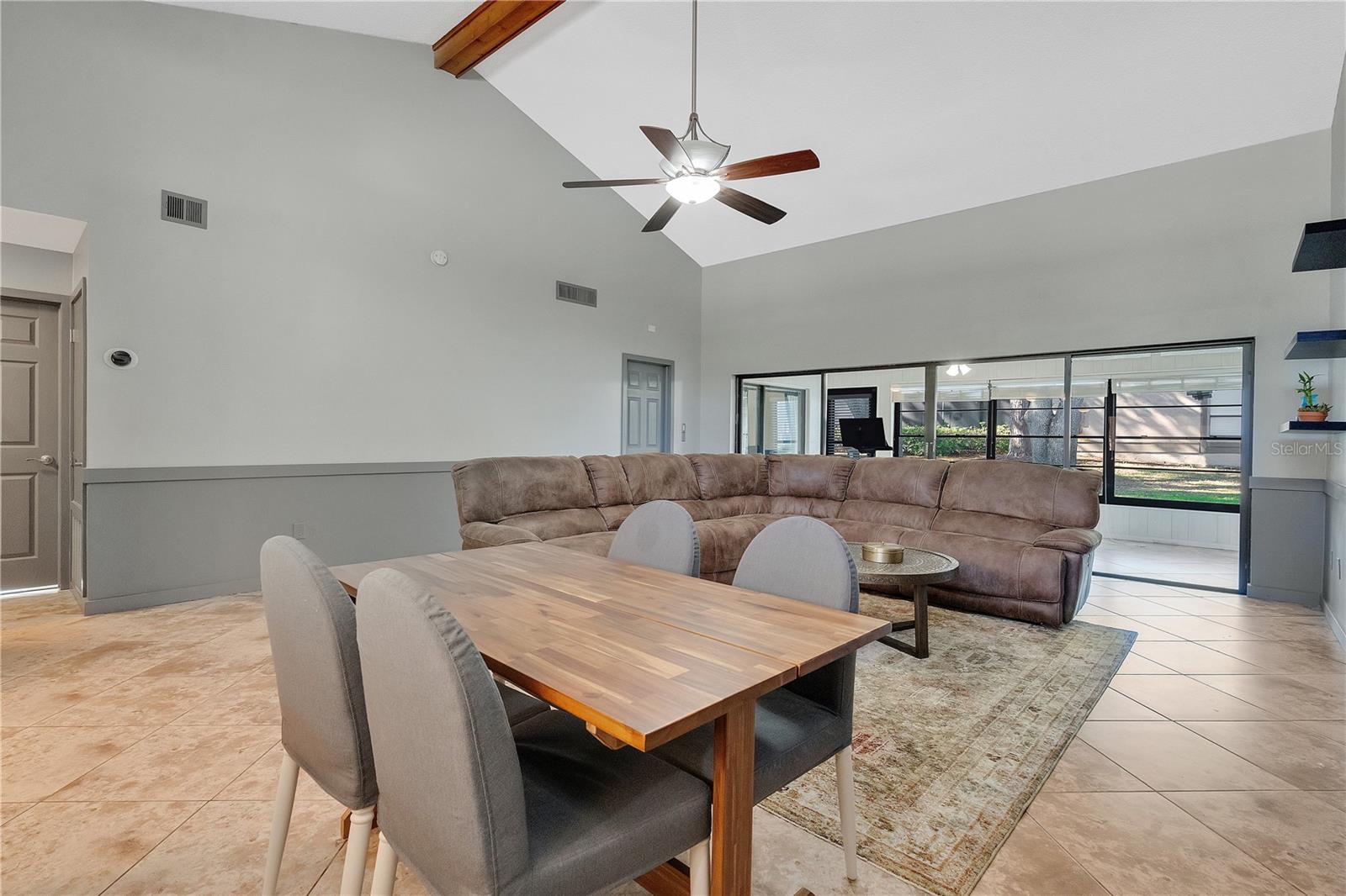 218 NETTLEWOOD LN, FERN PARK, FL, 32730