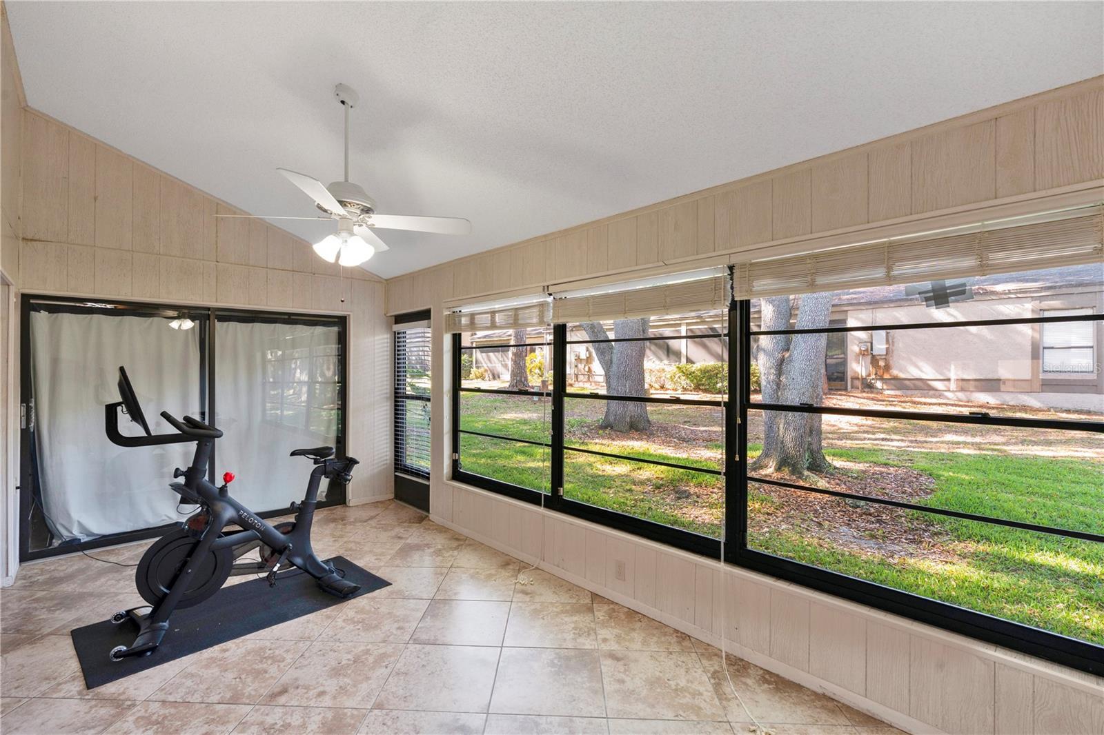 218 NETTLEWOOD LN, FERN PARK, FL, 32730