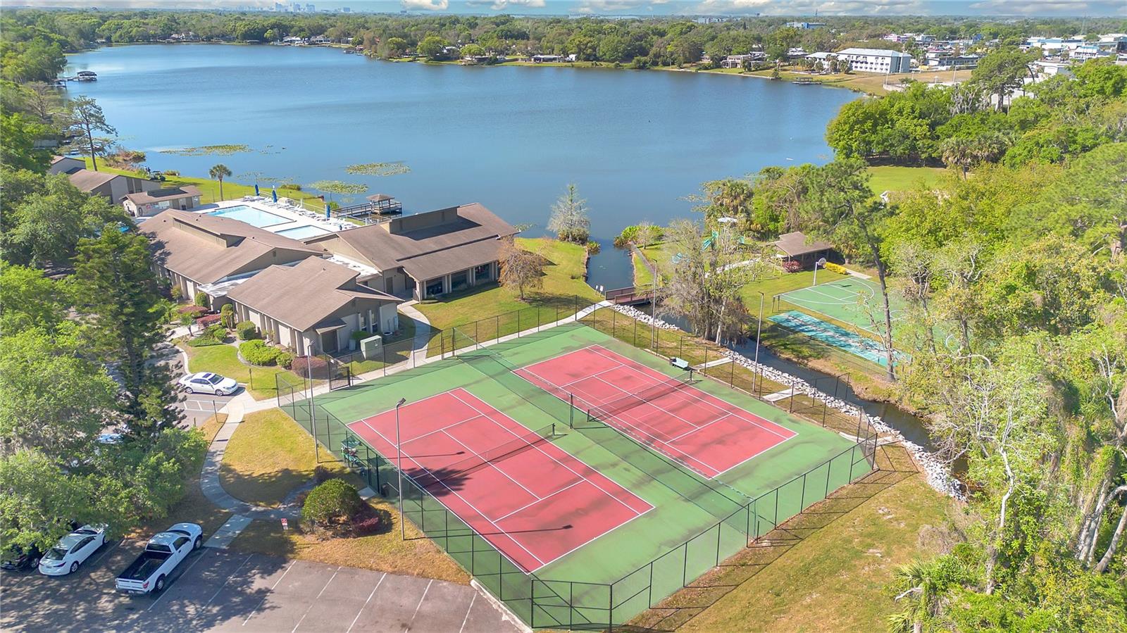 218 NETTLEWOOD LN, FERN PARK, FL, 32730