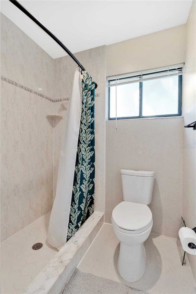 218 NETTLEWOOD LN, FERN PARK, FL, 32730