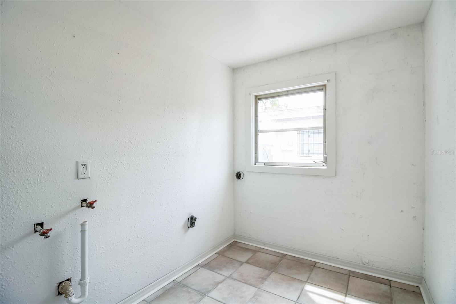 6610 S KISSIMMEE ST, TAMPA, FL, 33616