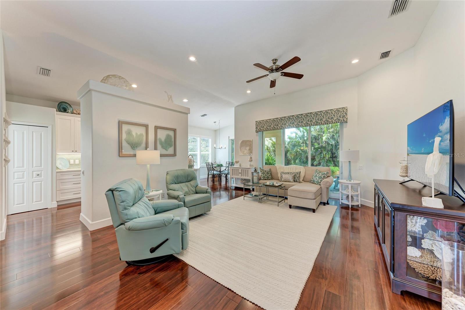322 LANGHOLM DR, VENICE, FL, 34293