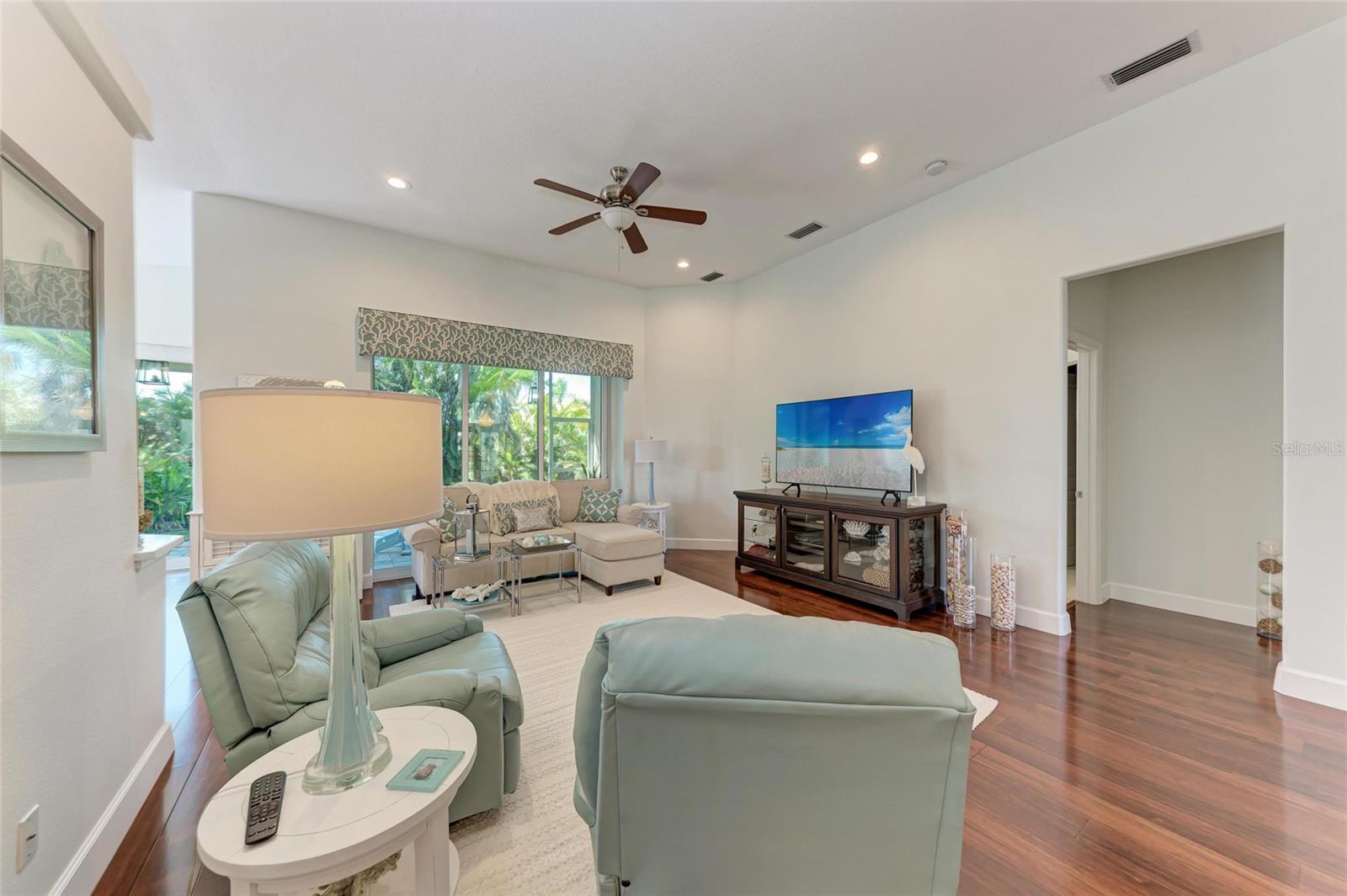 322 LANGHOLM DR, VENICE, FL, 34293