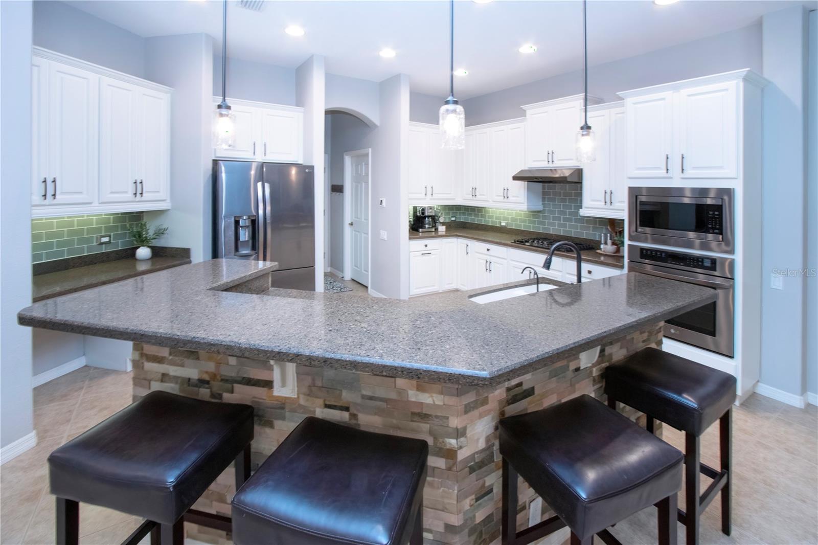 349 BLACKBIRD CT, BRADENTON, FL, 34212