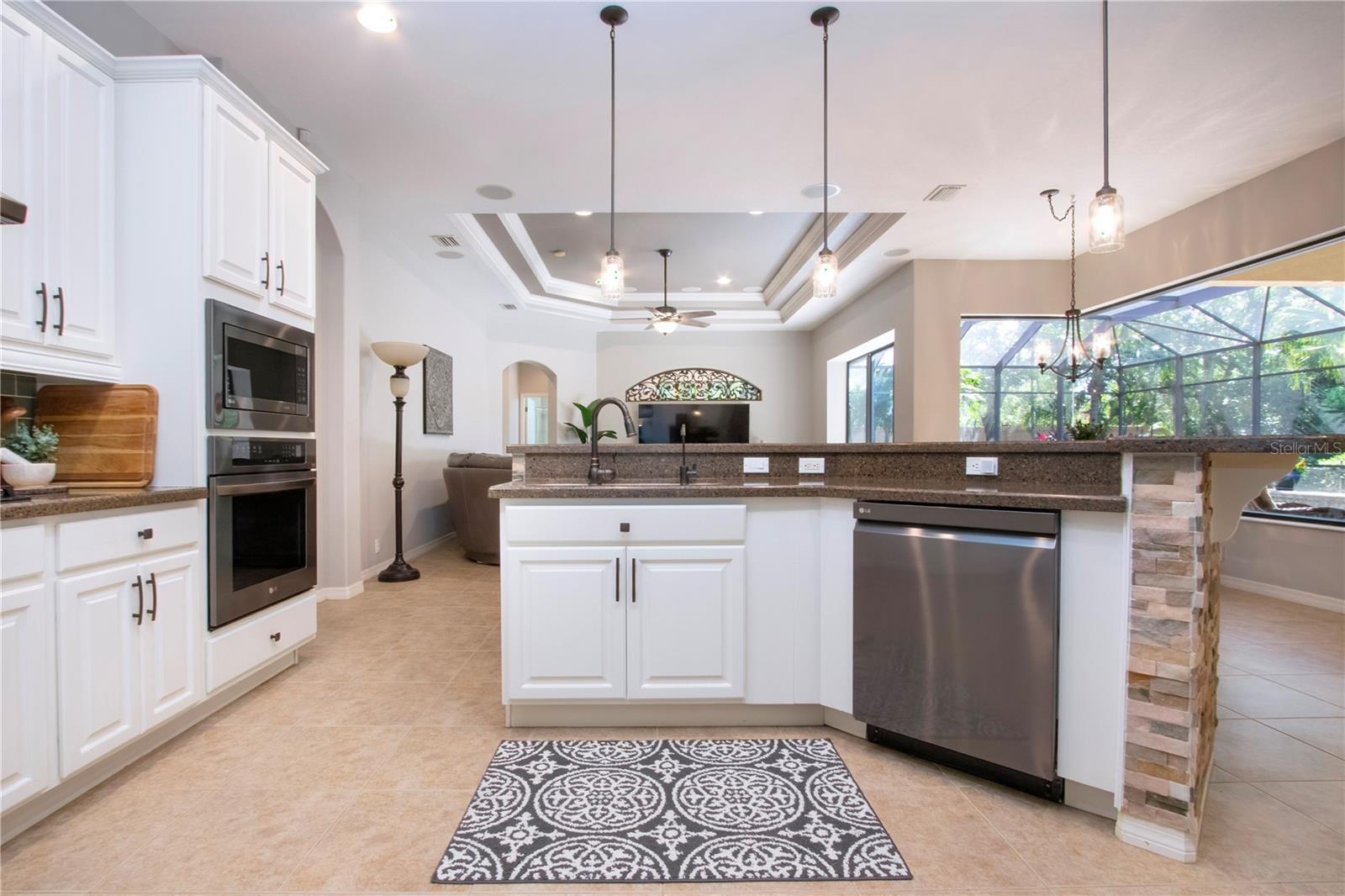 349 BLACKBIRD CT, BRADENTON, FL, 34212
