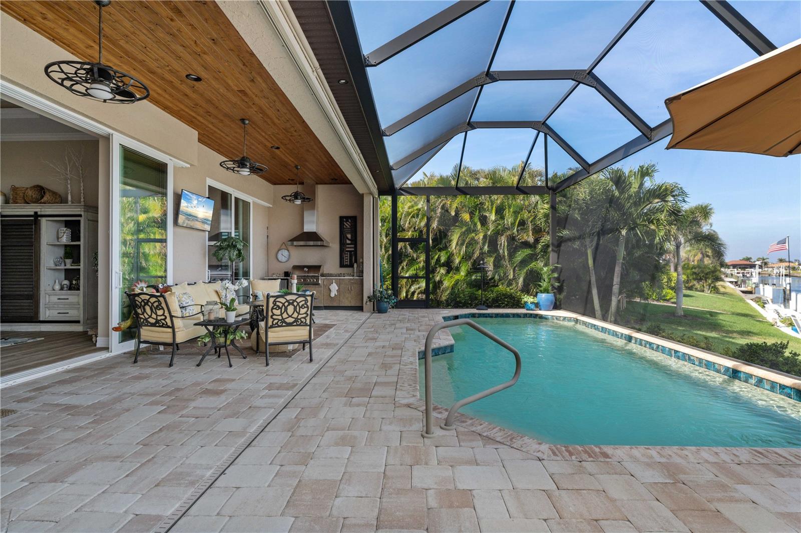 2850 MAGDALINA DR, PUNTA GORDA, FL, 33950