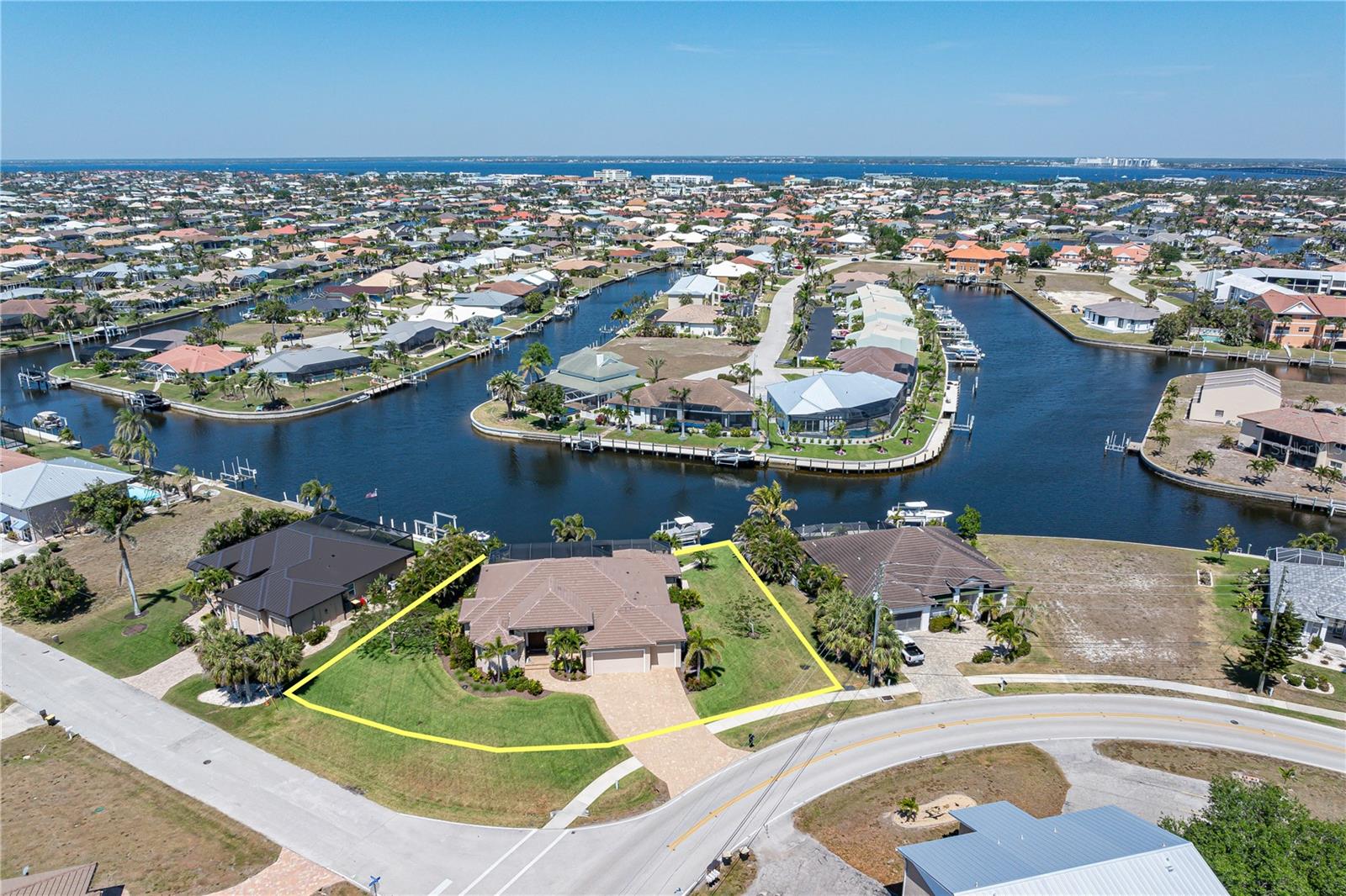 2850 MAGDALINA DR, PUNTA GORDA, FL, 33950