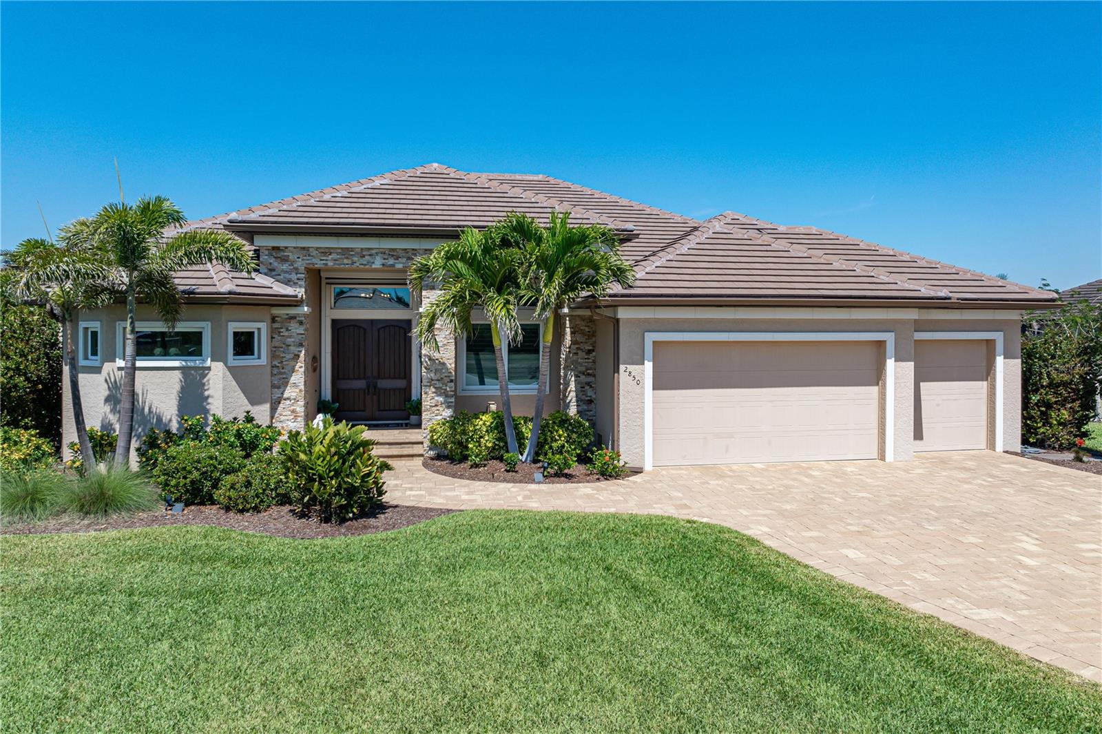 2850 MAGDALINA DR, PUNTA GORDA, FL, 33950