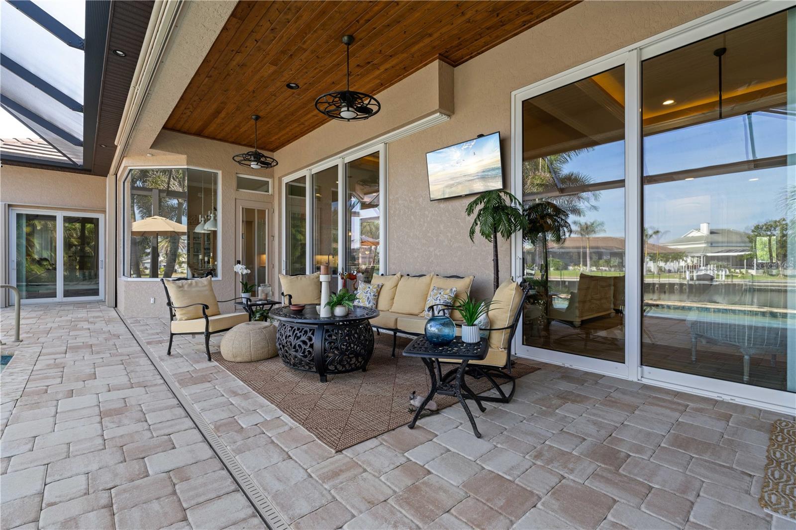 2850 MAGDALINA DR, PUNTA GORDA, FL, 33950