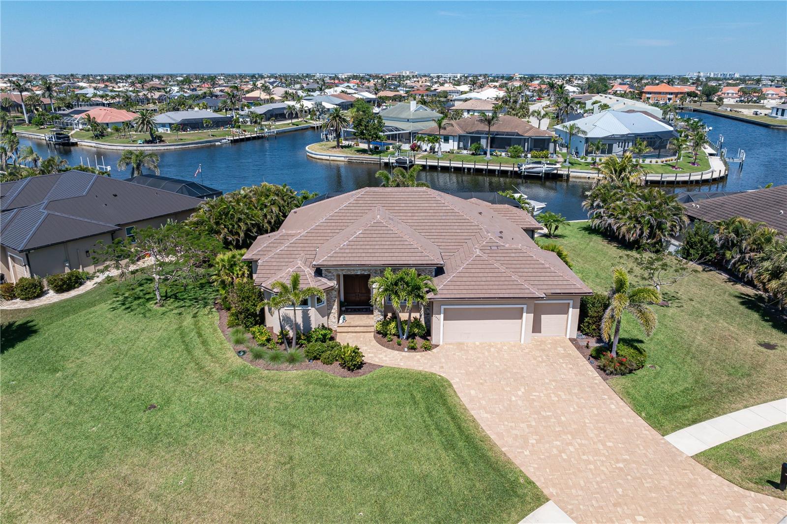 2850 MAGDALINA DR, PUNTA GORDA, FL, 33950