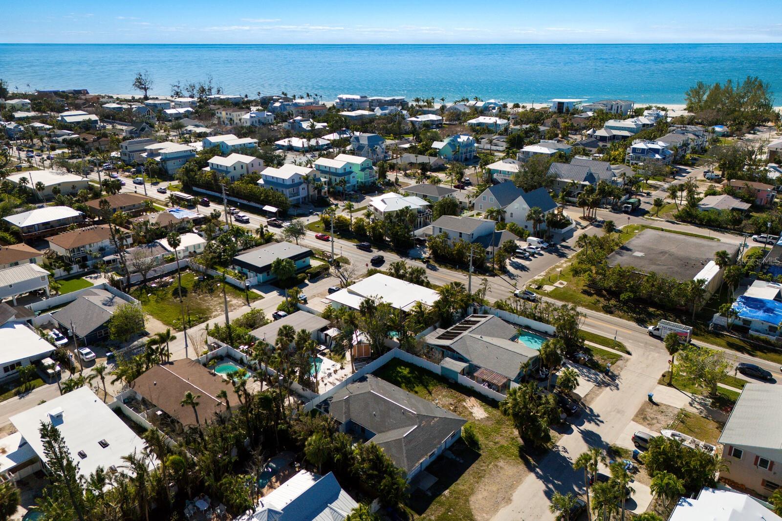 203 PEACOCK LN #B, HOLMES BEACH, FL, 34217