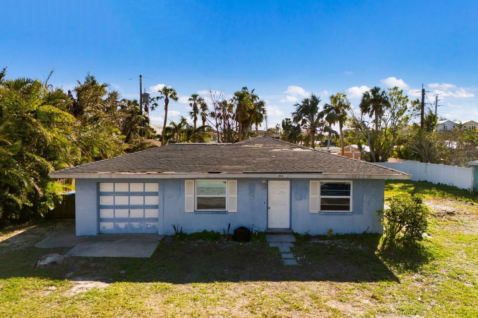 203 PEACOCK LN #B, HOLMES BEACH, FL, 34217