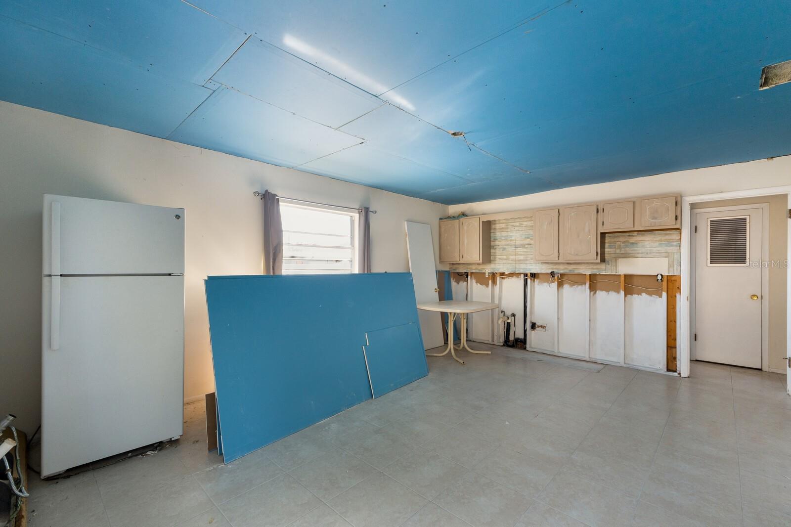 203 PEACOCK LN #B, HOLMES BEACH, FL, 34217