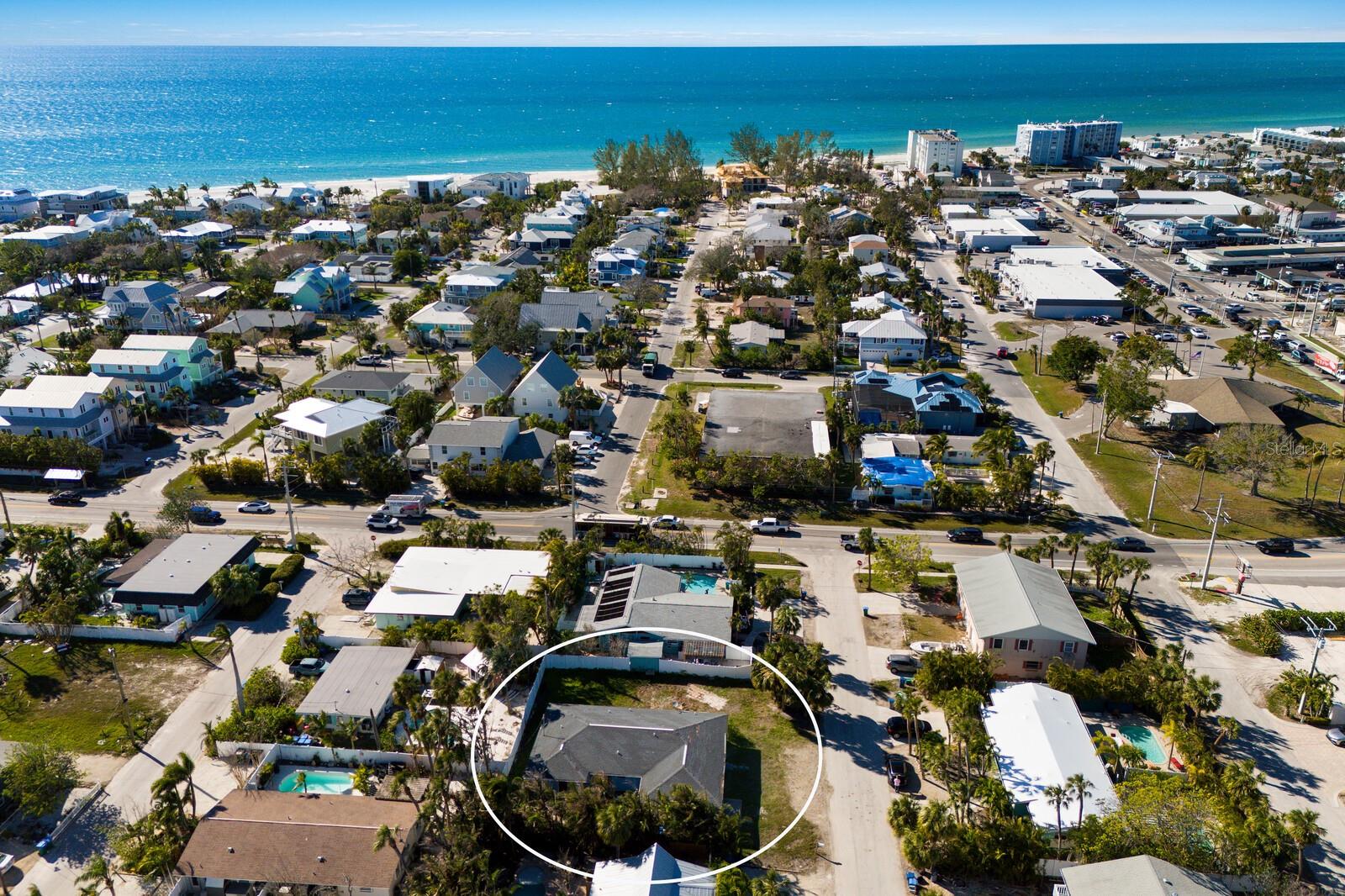 203 PEACOCK LN #B, HOLMES BEACH, FL, 34217