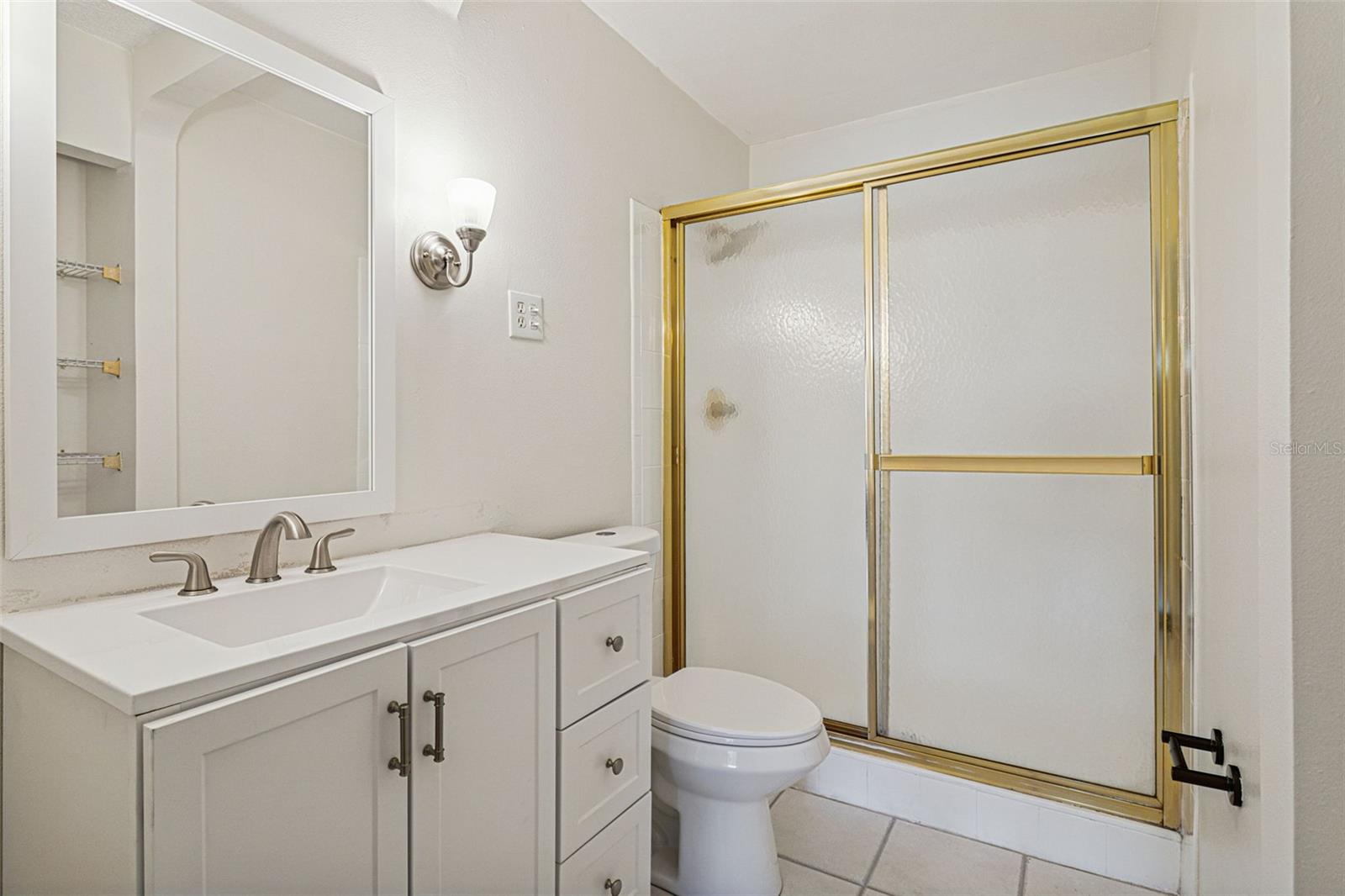 4054 SHORESIDE CIR, TAMPA, FL, 33624