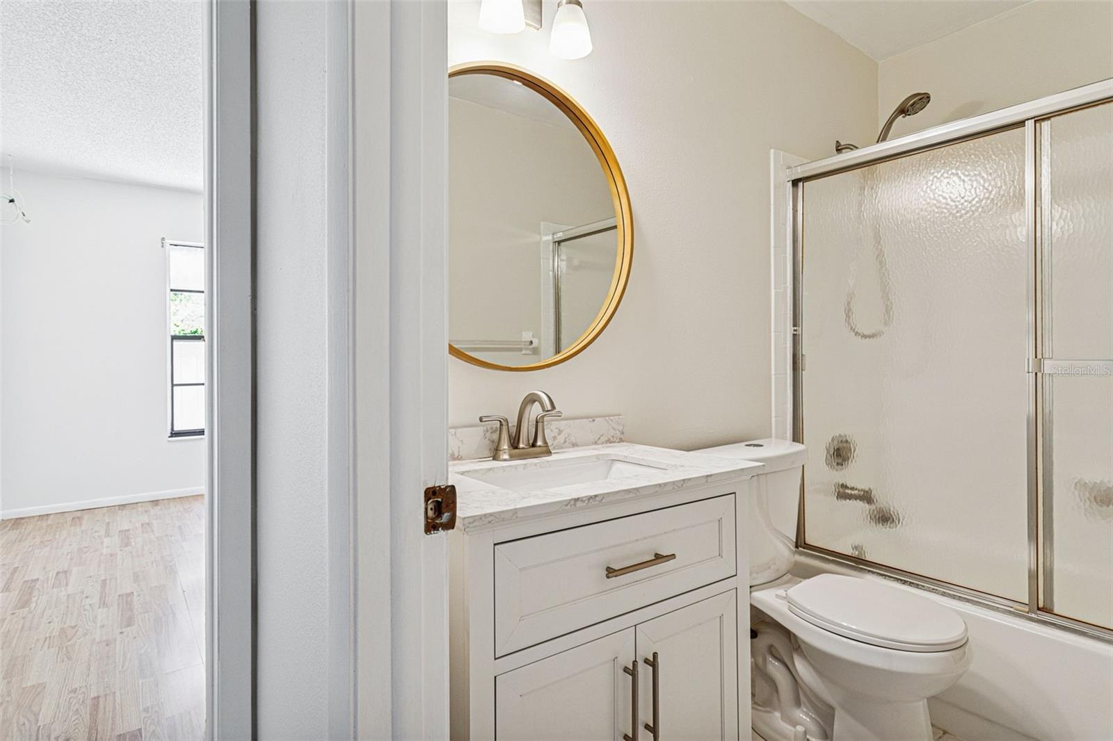 4054 SHORESIDE CIR, TAMPA, FL, 33624